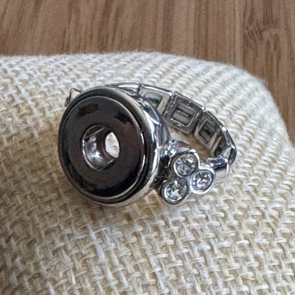 Ginger Snap Stretch Ring (Petite Snap)